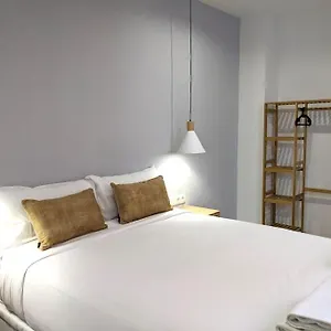Fira 8 A 1min Del Metro Y Centro 15min Apartamento